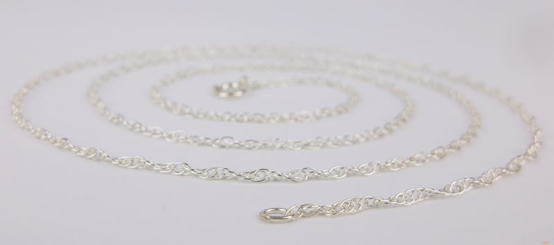 New Vintage Italian Sterling Silver Helix Rope Chain Necklace 25": Solid Sterling Silver Guaranteed, in Brand New Never Worn Condition.