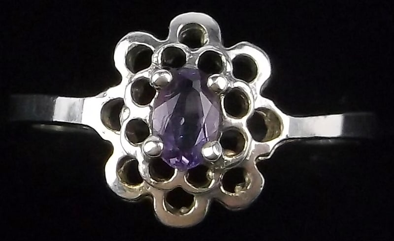 New Vintage Sterling Silver Amethyst Flower Ring 8 (1 of 2)