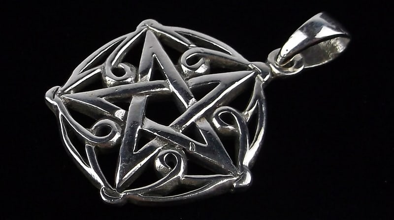 Mint Vint Thick Sterling Silver Pentagram Brisingamen Celtic Pendant: Guaranteed Solid 925 Sterling Silver, in Excellent Condition