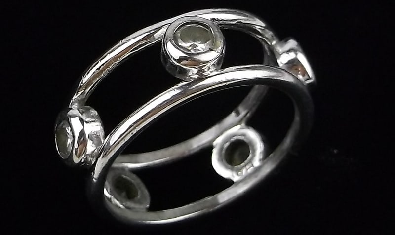 Stunning Vintage Sterling Silver CZ Surround Ring 8 (1 of 2)