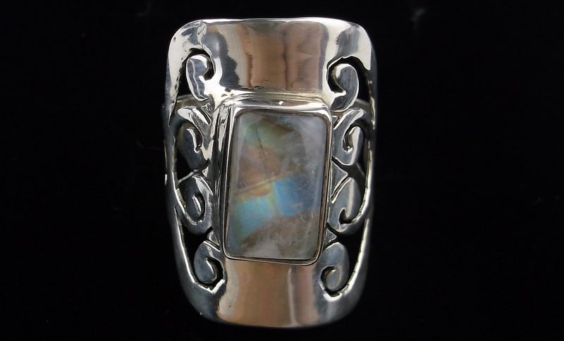 Mint Vintage Big Sterling Silver Moonstone Ring 7 (1 of 2)