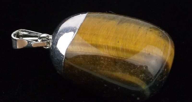 New Vintage Sterling Silver Tigers Eye Nugget Pendant: Solid Sterling Silver Guaranteed, in Brand New Never Worn Condition.
