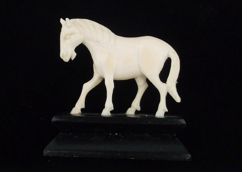 Mint Antique 1940s Chinese Horse Figurine Very Nice: Mint Condition, In Like New Condition, Perfect
