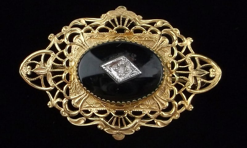 Mint Vintage 1960s 14kt GF Diamond Onyx Brooch: Mint Condition, In Like New Condition, Perfect