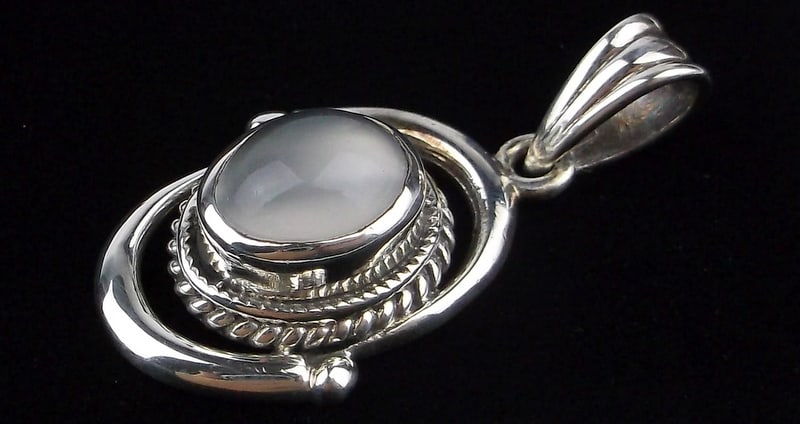 Mint Thick Vintage Taxco Sterling Silver Calcite Pendant: Guaranteed Solid 925 Sterling Silver, in Excellent Condition