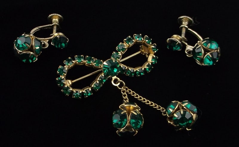 Mint Vintage 1950s Rhinestone Brooch Earrings Set: Mint Condition, In Like New Condition, Perfect