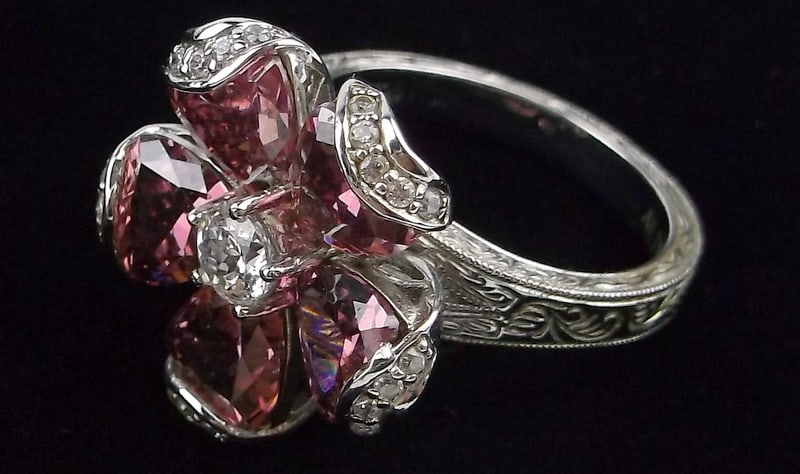 New Big Thick TACORI Sterling Silver Flower Cocktail Ring 8: Solid Sterling Silver Guaranteed, in Brand New Never Worn Condition.