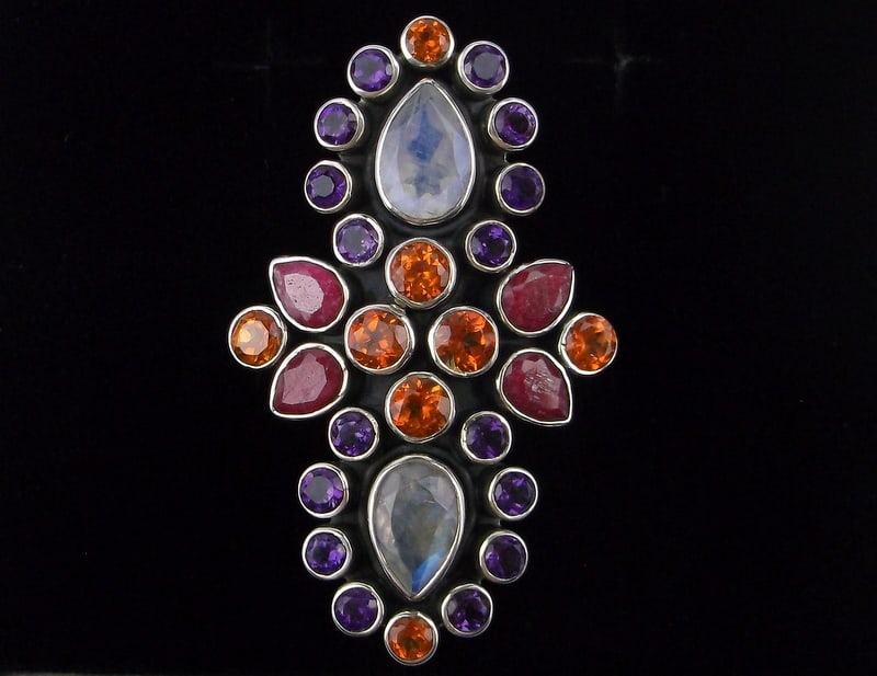 New Big Heavy Nicky Butler Sterling Moonstone Ruby Ring 7 /1500: Solid Sterling Silver Guaranteed, in Brand New Never Worn Condition.
