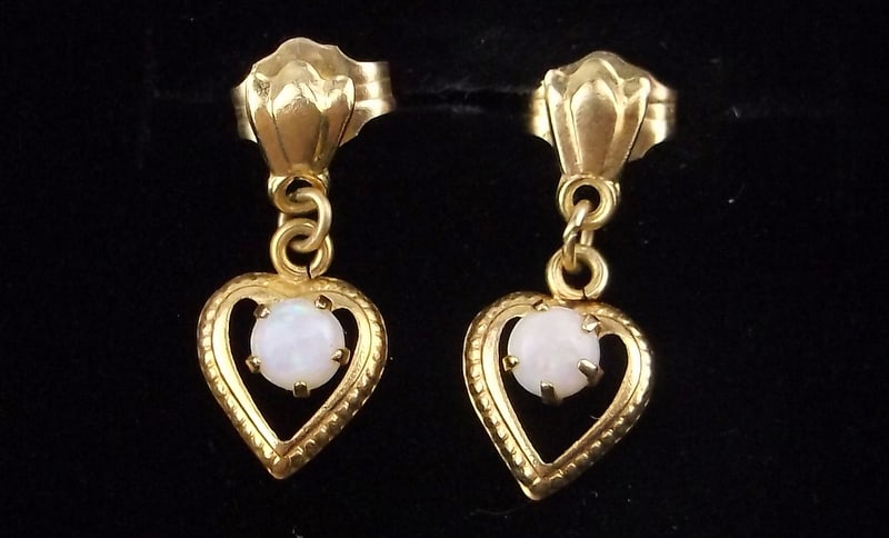 New Boxed Vintage 1960s 14kt Gold Opal Drop Earrings (1 of 3)