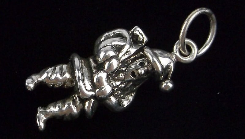 Mint Vint Thick Sterling Silver Santa Claus Christmas Pendant (1 of 2)