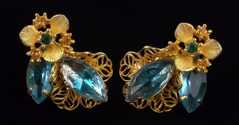 Mint Vintage 1960s JULIANA Rhinestone Earrings Set (1 of 2)