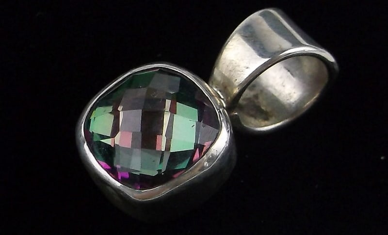 Mint Navajo Tom Taylor Sterling 2ct Rainbow Topaz Pendant Vint (1 of 2)