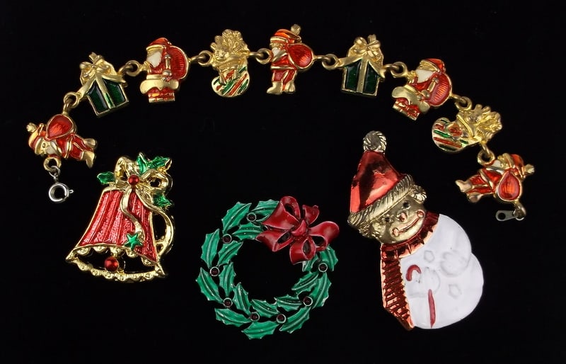 Gorgeous Vint Enameled Christmas Brooch Santa Bracelet Lot 8": excellent condition