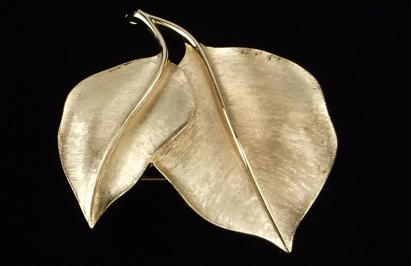 Mint Vint 1960s Crown Trifari Leaf Brooch: Mint Condition, In Like New Condition, Perfect