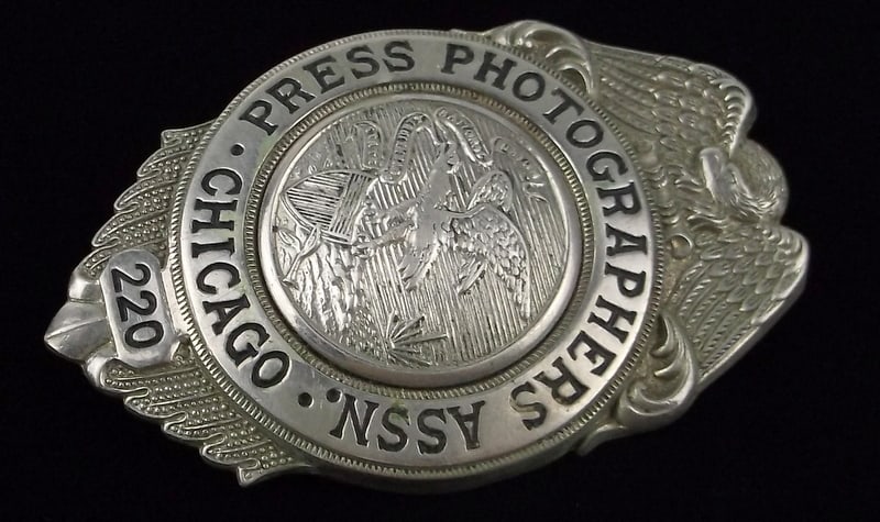Stunning Vint 1950s Chicago Photographers Press Badge Authentic: excellent condition