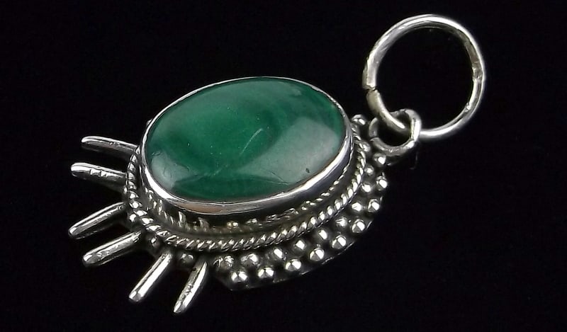 Mint Vint Thick Taxco Sterling Silver Malachite Pendant (1 of 2)