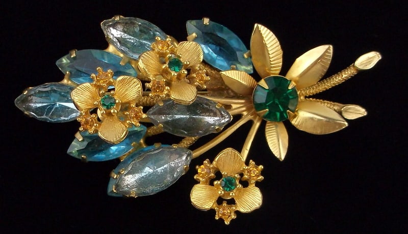 Mint Vintage 1960s Juliana Rhinestone Brooch (1 of 3)