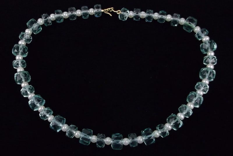 New Vintage 1950s Pearl Crystal Necklace 16": new condition
