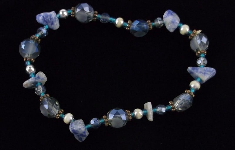 Stunning Vintage Sodalite Crystal Bracelet: excellent condition
