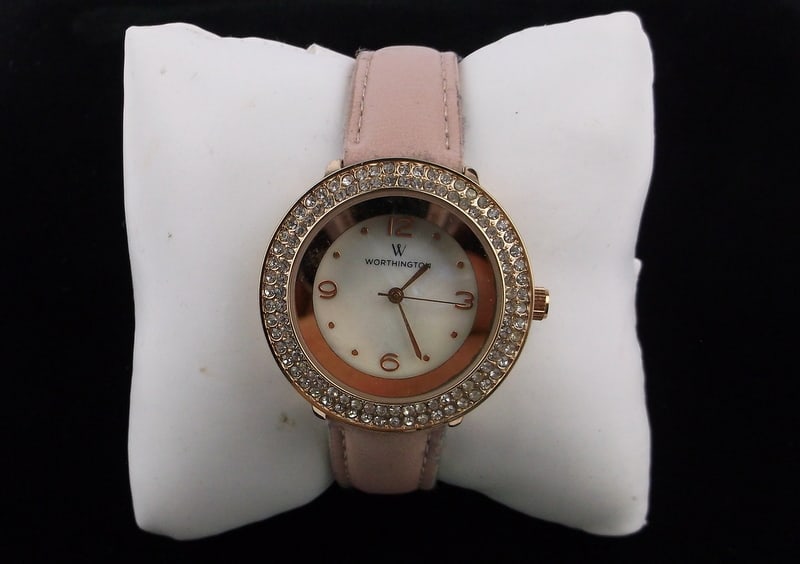 New Boxed Worthington Leather Band Watch Works Great New Battery: new condition