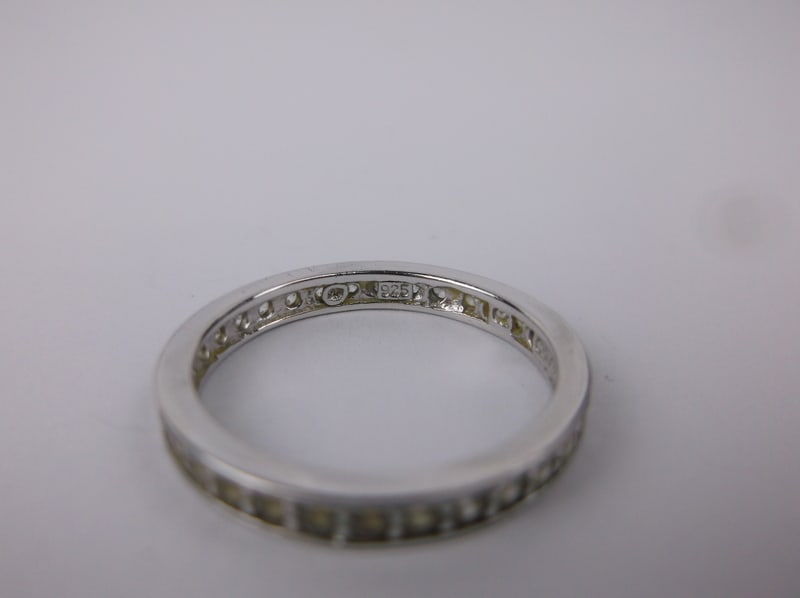 Mint Sterling Silver CZ Surround Ring 7 - 2