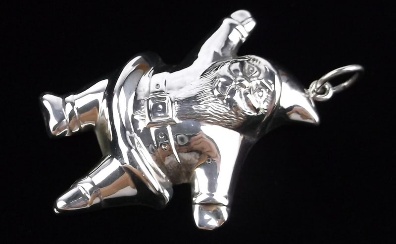 Mint Vint Big Sterling Silver Christmas Santa Claus Pendant: Guaranteed Solid 925 Sterling Silver, in Excellent Condition