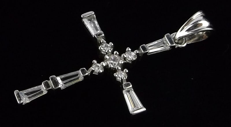 New Sterling Silver CZ Cross Pendant (1 of 2)