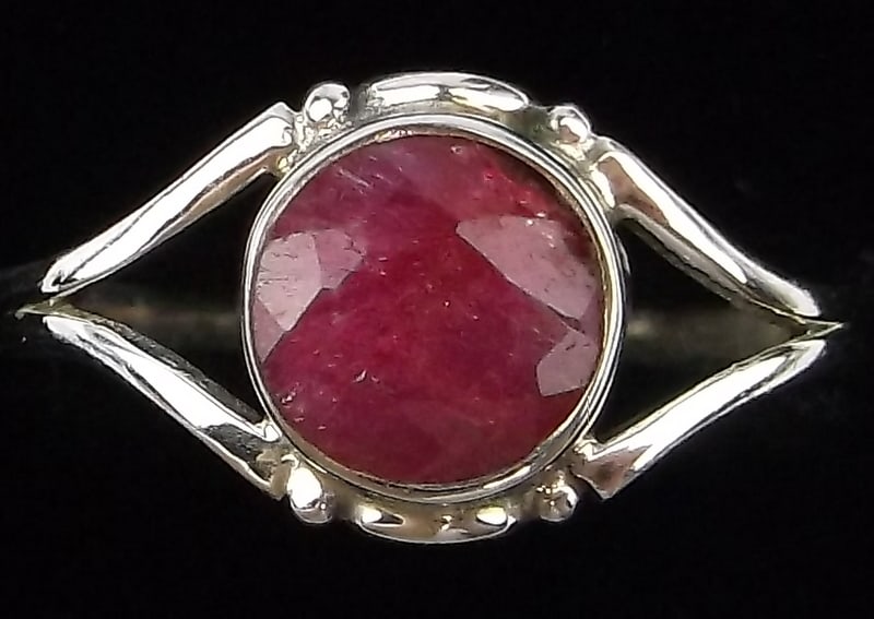 New Designer Sterling Silver 1ct Ruby Rine 8: Solid Sterling Silver Guaranteed, in Brand New Never Worn Condition.