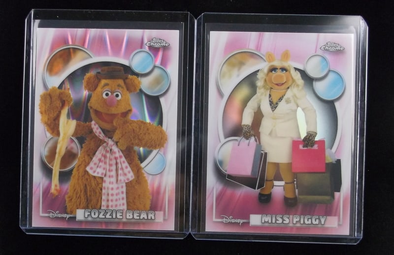 2 Mint 2026 Disney Topps Chrome Fozzie Miss Piggy Raywave Refractors (1 of 2)