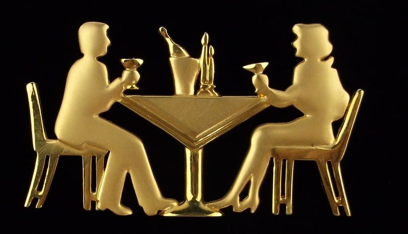 Mint Vint JJ Jonette Jewelry Elegant Dinner Date Brooch: Mint Condition, In Like New Condition, Perfect