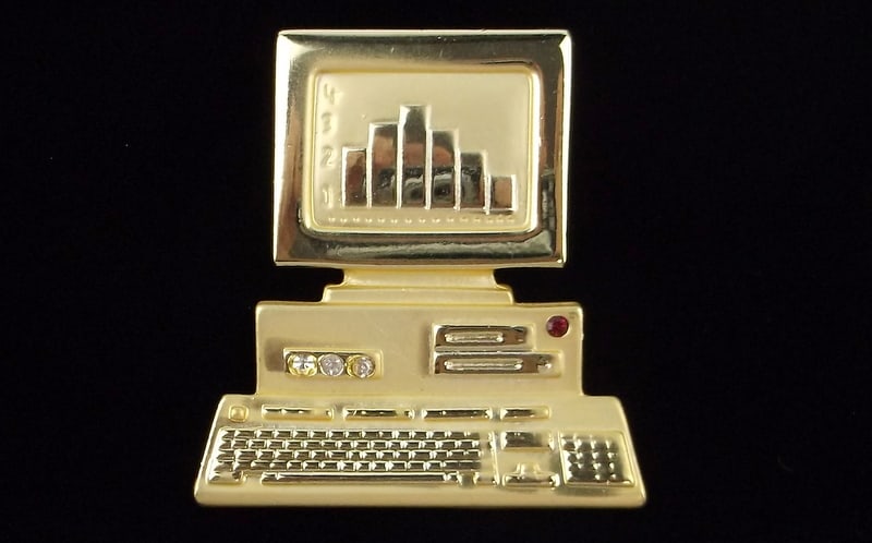 Mint Vintage MAC APPLE Desktop PC Computer Rhinestone Brooch (1 of 2)