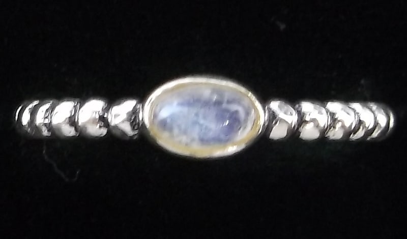 New Designer Bali Sterling Silver Moonstone Ring 7 (1 of 2)