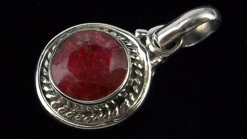 New Designer Bali Sterling Silver 1ct Ruby Pendant (1 of 2)