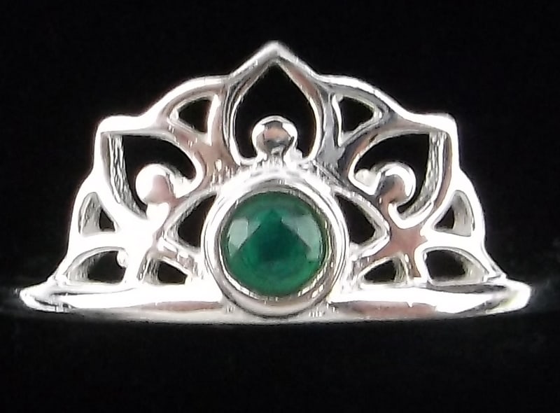New Designer Bali Sterling Silver Chalcedony Crown Ring 7: Solid Sterling Silver Guaranteed, in Brand New Never Worn Condition.