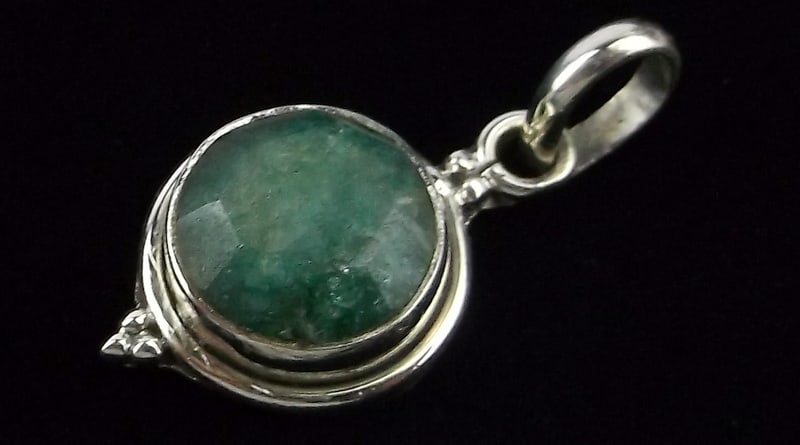 New Designer Sterling Silver 4ct Emerald Pendant (1 of 2)
