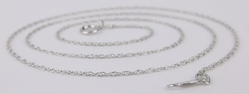 New Vint Italian Sterling Silver Chain Necklace 18": Solid Sterling Silver Guaranteed, in Brand New Never Worn Condition.