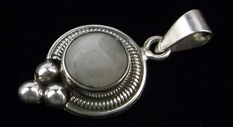 Stunning Vintage Taxco Sterling Silver Pendant: Guaranteed Solid 925 Sterling Silver, in Excellent Condition