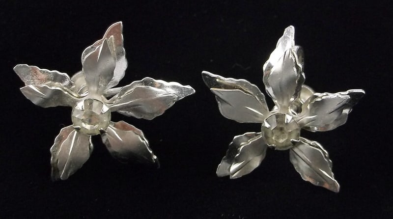 Mint vintage 1950s Bugsby Niles Rhinestone Earrings: Mint Condition, In Like New Condition, Perfect