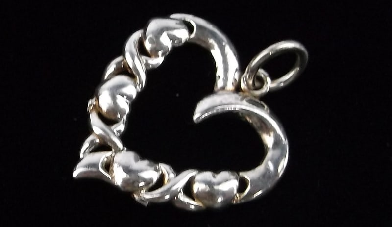 New Vintage Sterling Silver Heart Pendant (1 of 2)
