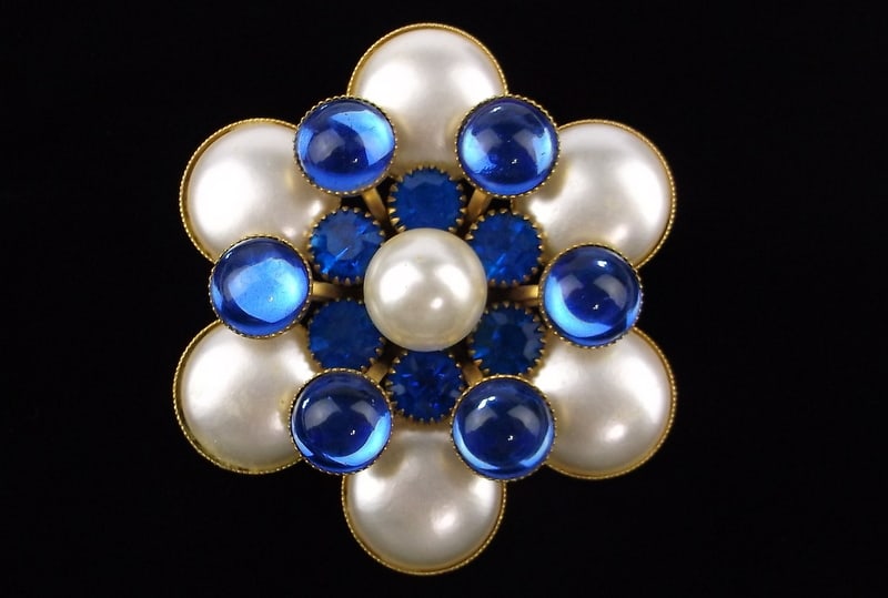 Stunning Big Vintage 1960s Rhinestone Faux Pearl Brooch (1 of 2)