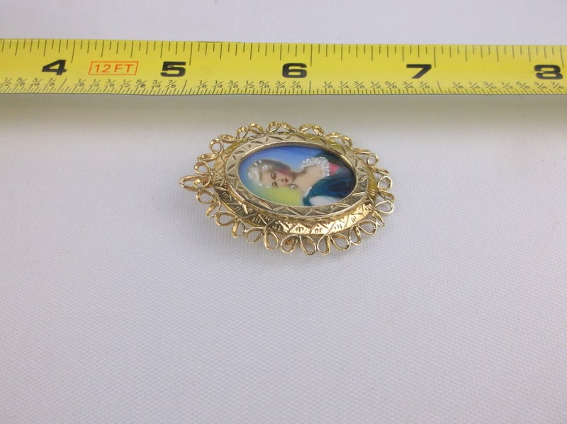 INCREDIBLE 14kt Gold Hand Painted 1950s Cameo Brooch 11.28g - 9