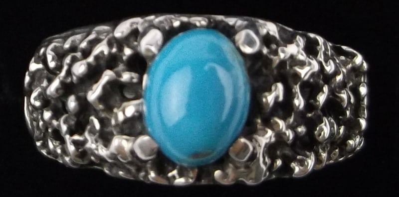New 1950s Big Heavy Navajo Sterling Bisbee Turquoise Ring 8: u This is an original NEW OLD STOCK 1950s Handmade Navajo Very Thick, big and heavy Sterling Silver Ring With the Titled Turquoise Type Listed in new never worn condition. Rings of this size, thicknes