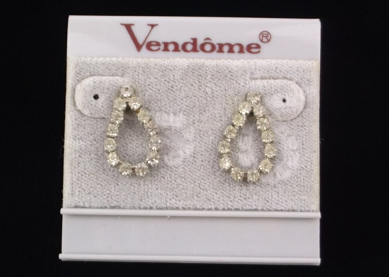 Stunning Vintage Vendome Paris Runway Rhinestone Earrings: new condition
