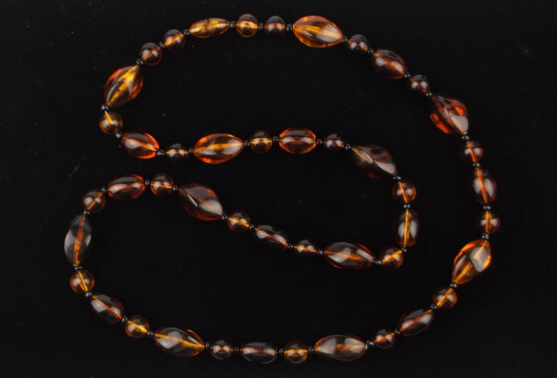 Mint Vintage 1960s MOD Simulate Amber Necklace 30" (1 of 3)