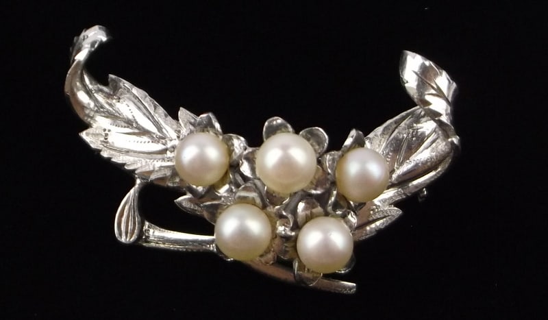Mint Thick 1950s 950 Sterling Silver Designer Pearl Brooch: Guaranteed Solid 925 Sterling Silver, in Excellent Condition