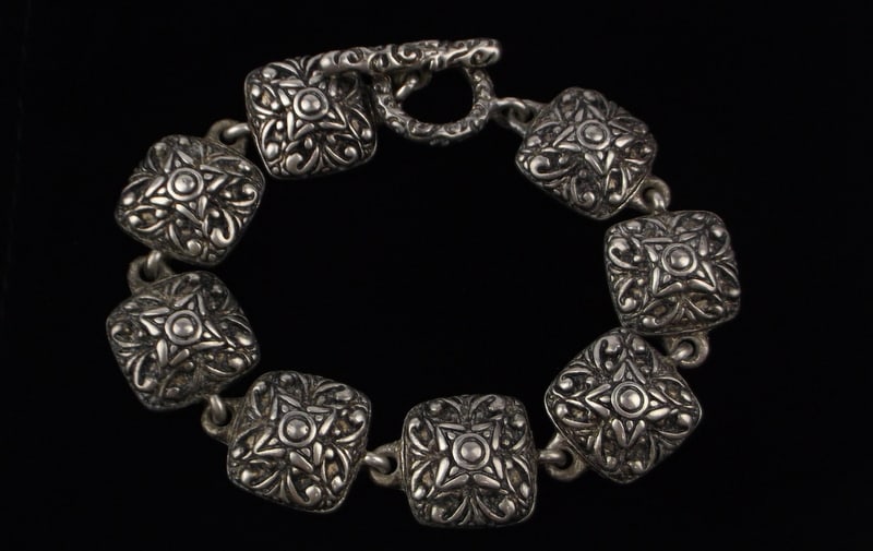 Stunning Vintage Ornate Bracelet 8": excellent condition