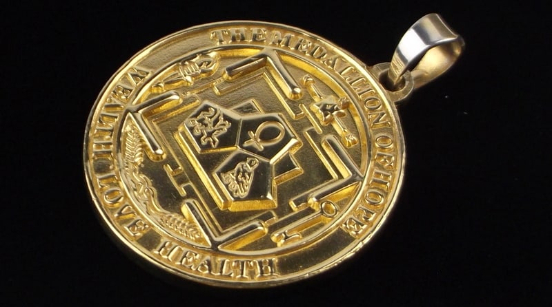 Big Mint Heavy Sterling Silver Egyptian Medallion Coin Pendant: Guaranteed Solid 925 Sterling Silver, in Excellent Condition