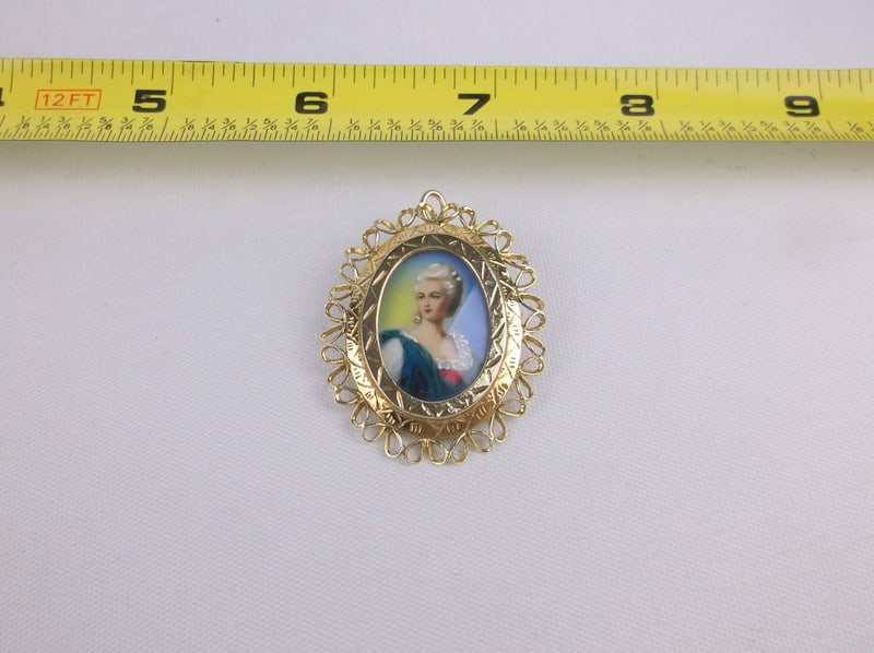 INCREDIBLE 14kt Gold Hand Painted 1950s Cameo Brooch 11.28g - 10