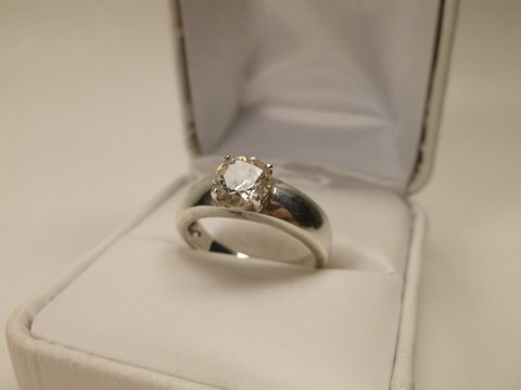 Nice Sterling Silver CZ Wedding Ring Size 7: Jewelry
