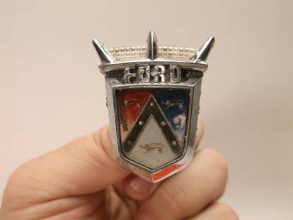 Small Antique Ford Hood Emblem: .